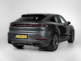 Porsche Cayenne (2024) thumbnail 6
