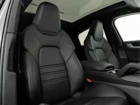 Porsche Cayenne (2024) thumbnail 8