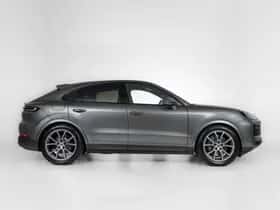 Porsche Cayenne (2024) thumbnail 10