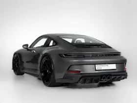 Porsche 911 (2024) thumbnail 2