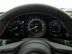Porsche 911 (2024) thumbnail 19
