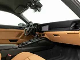 Porsche 911 (2024) thumbnail 7