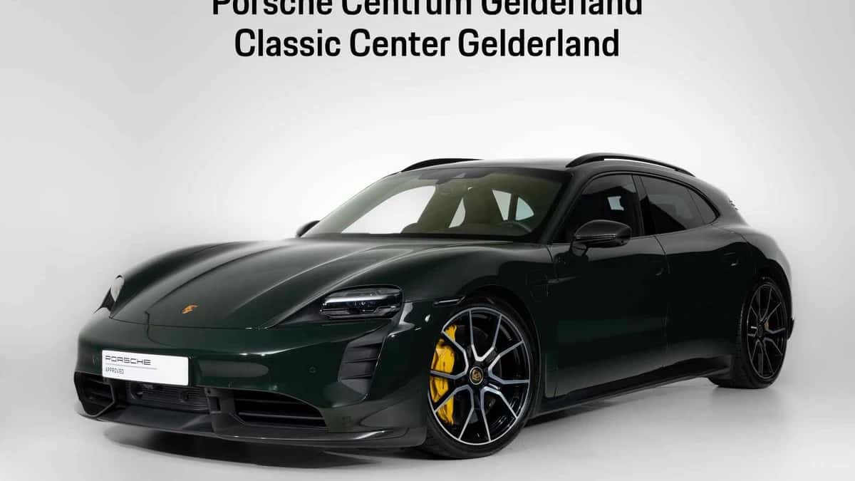 Porsche Taycan (2024) — foto 1