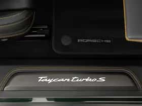 Porsche Taycan (2024) thumbnail 32