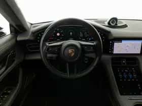 Porsche Taycan (2024) thumbnail 9