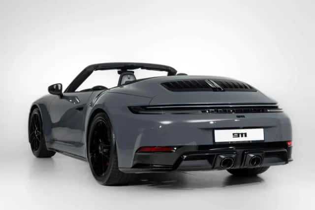 Porsche 911 (2026) thumbnail 2