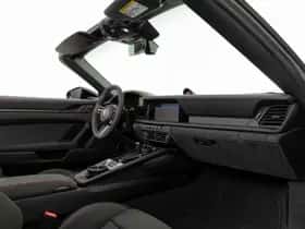 Porsche 911 (2026) thumbnail 8