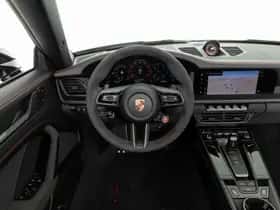 Porsche 911 (2026) thumbnail 10