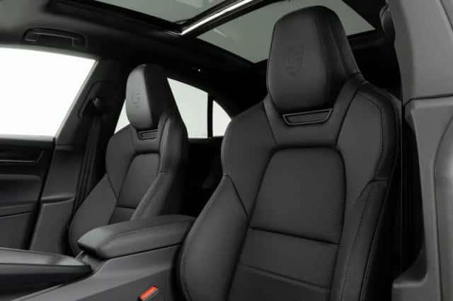 Porsche Macan (2026) thumbnail 4