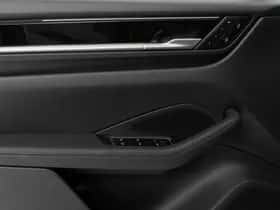Porsche Macan (2026) thumbnail 38
