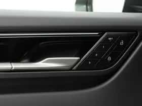 Porsche Macan (2026) thumbnail 39