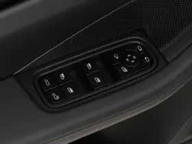 Porsche Macan (2026) thumbnail 40