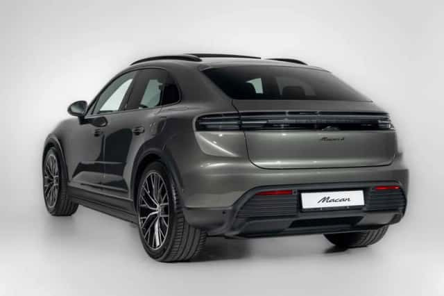 Porsche Macan (2026) thumbnail 6