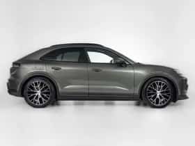 Porsche Macan (2026) thumbnail 10