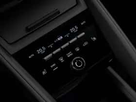 Porsche Macan (2026) thumbnail 13