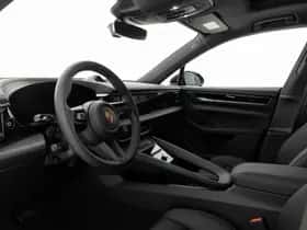 Porsche Macan (2026) thumbnail 3