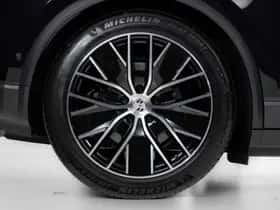 Porsche Macan (2026) thumbnail 24