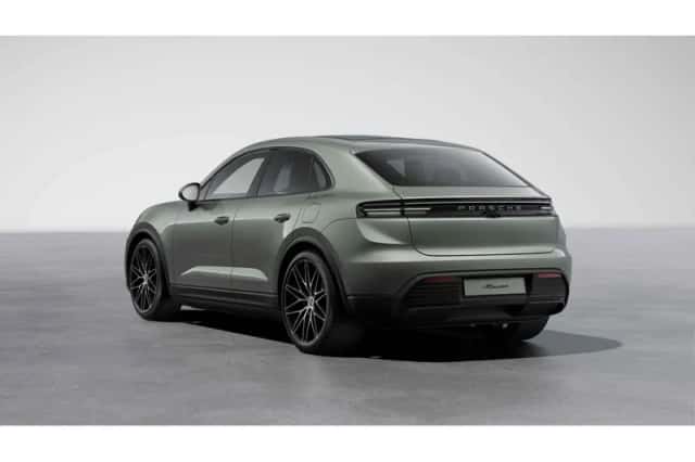 Porsche Macan (2026) thumbnail 2