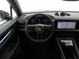 Porsche Macan (2026) thumbnail 9