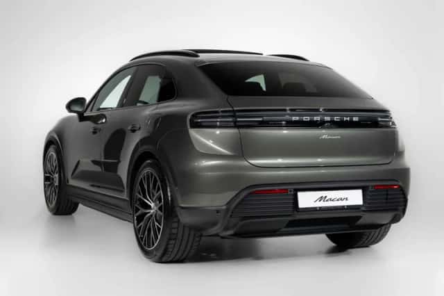 Porsche Macan (2026) thumbnail 6