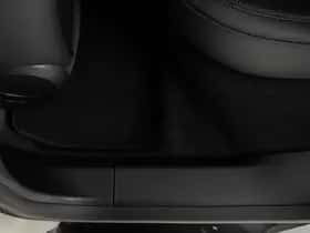 Porsche Macan (2026) thumbnail 30