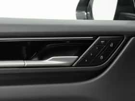 Porsche Macan (2026) thumbnail 35