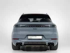 Porsche Cayenne (2024) thumbnail 16