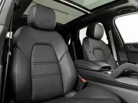 Porsche Cayenne (2024) thumbnail 8