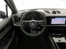 Porsche Cayenne (2024) thumbnail 9