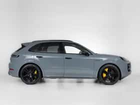 Porsche Cayenne (2024) thumbnail 10
