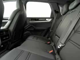 Porsche Cayenne (2025) thumbnail 18
