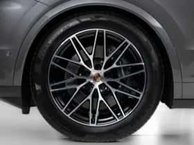 Porsche Cayenne (2025) thumbnail 48