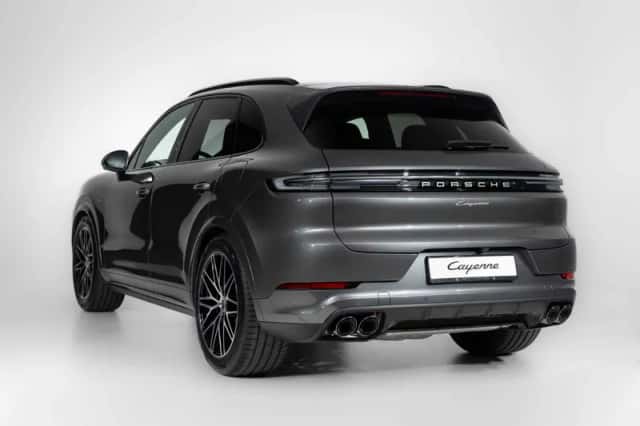 Porsche Cayenne (2025) thumbnail 6