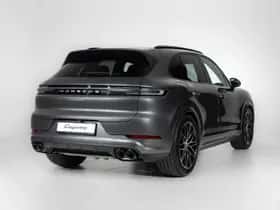 Porsche Cayenne (2025) thumbnail 6