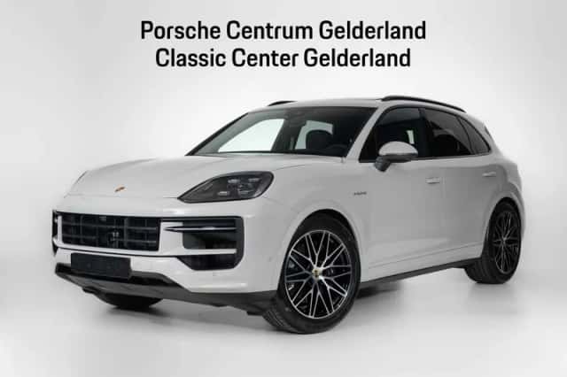 Porsche Cayenne (2025) thumbnail 1