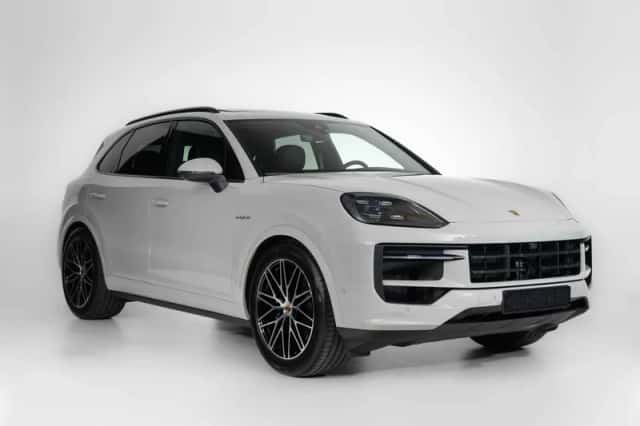 Porsche Cayenne (2025) thumbnail 5