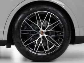 Porsche Cayenne (2025) thumbnail 47
