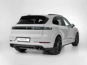 Porsche Cayenne (2025) thumbnail 6