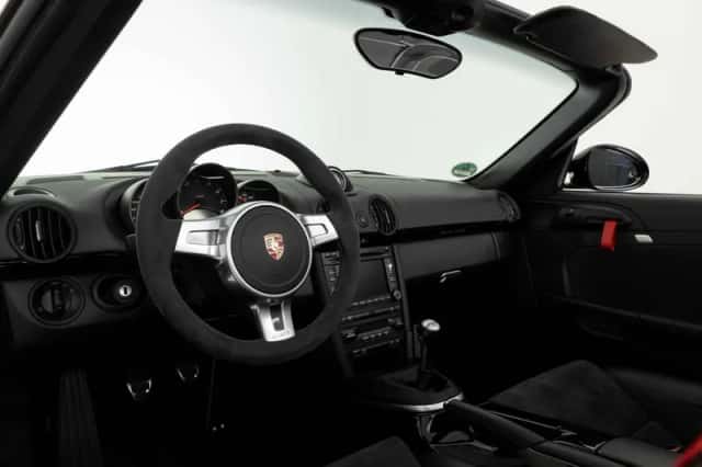 Porsche Boxster (2010) thumbnail 3