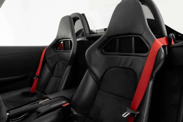 Porsche Boxster (2010) thumbnail 4