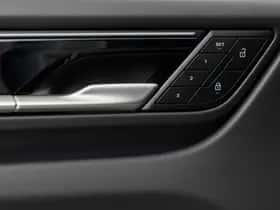 Porsche Macan (2026) thumbnail 39