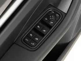 Porsche Macan (2026) thumbnail 41