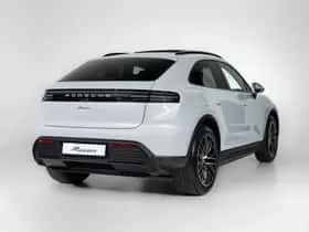 Porsche Macan (2026) thumbnail 6