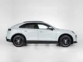 Porsche Macan (2026) thumbnail 10
