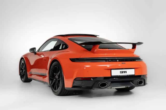 Porsche 911 (2026) thumbnail 2
