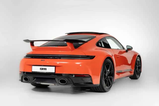 Porsche 911 (2026) thumbnail 6