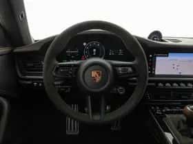 Porsche 911 (2026) thumbnail 9