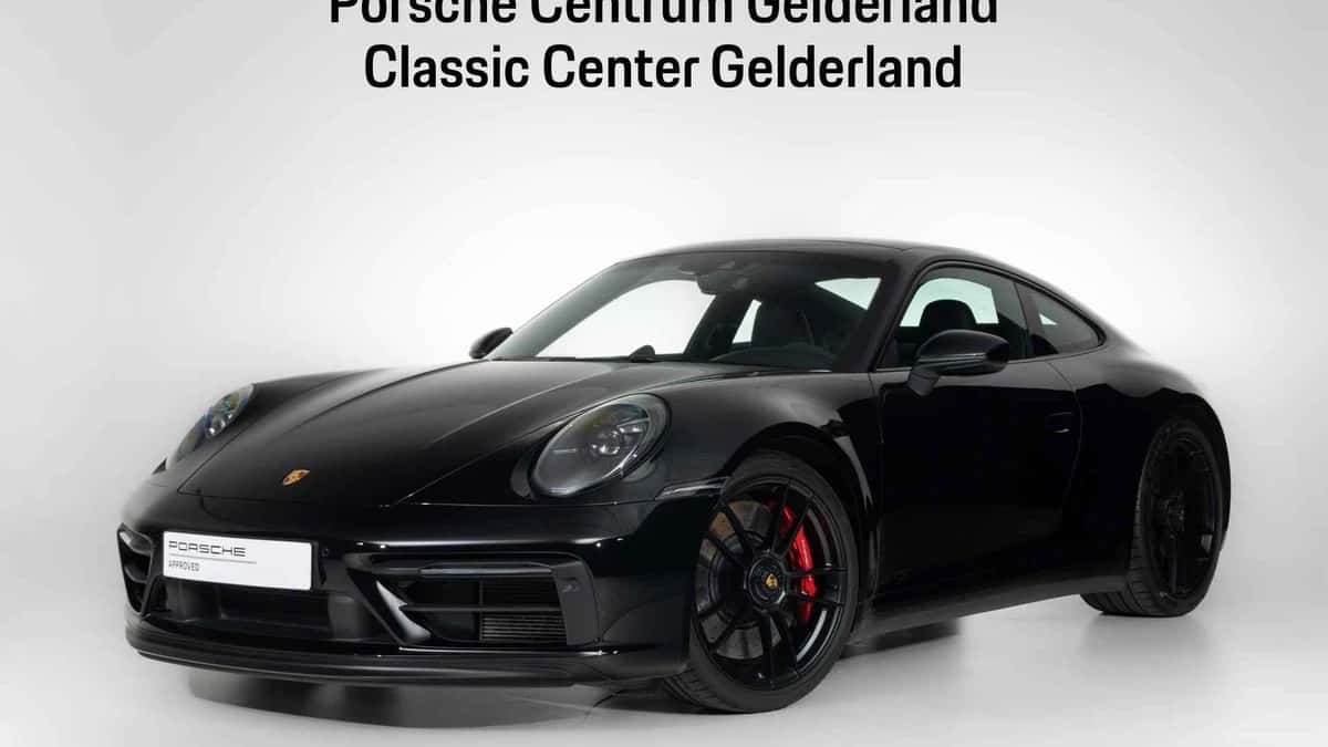 Porsche 911 (2024) — foto 1