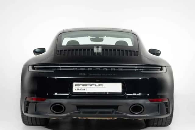 Porsche 911 (2024) thumbnail 5