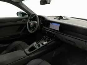 Porsche 911 (2024) thumbnail 8